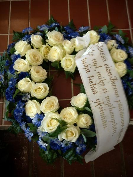 SYDÄN SINI-VALKOINEN