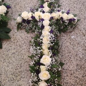 SURURISTI, HAUTAJAISKUKAT