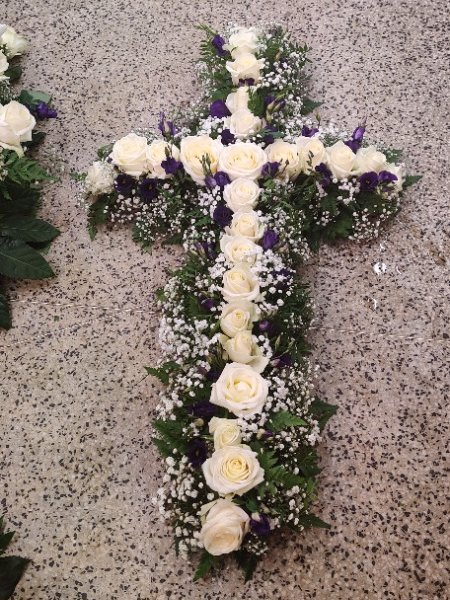 SURURISTI, HAUTAJAISKUKAT